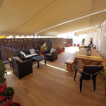 Central Apartment Near The Beach With Huge Private Terrace Λουτράκι Εξωτερικό φωτογραφία