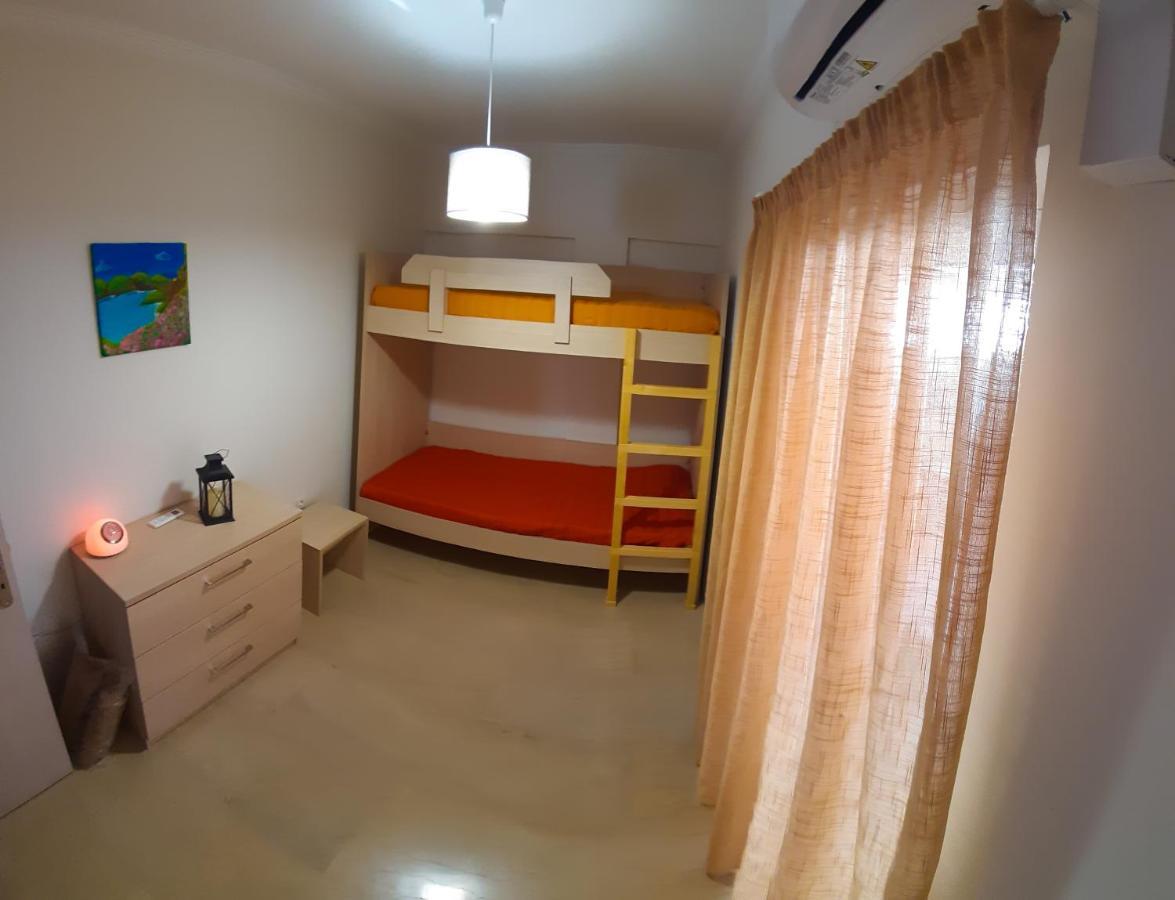 Central Apartment Near The Beach With Huge Private Terrace Λουτράκι Εξωτερικό φωτογραφία