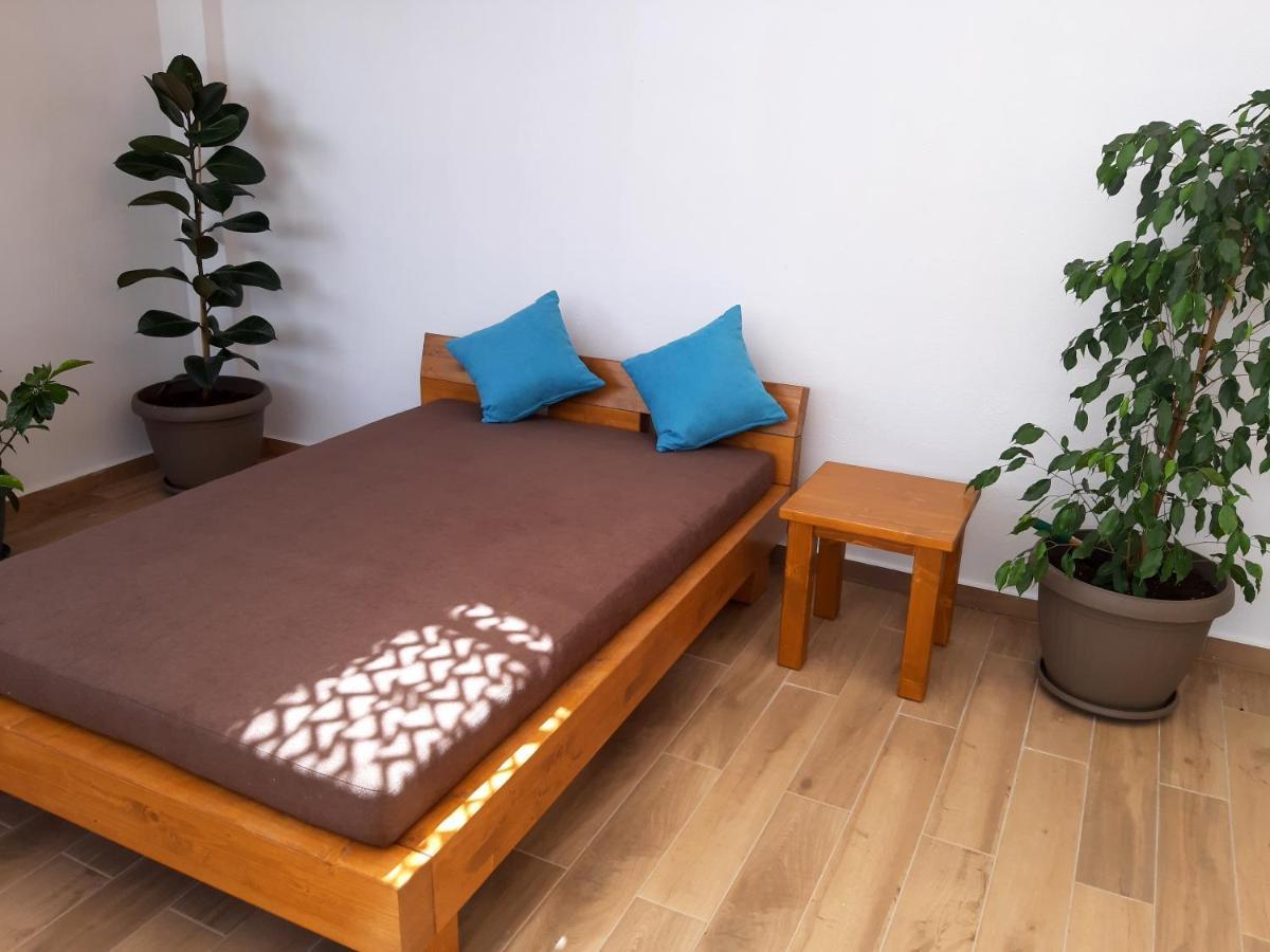 Central Apartment Near The Beach With Huge Private Terrace Λουτράκι Εξωτερικό φωτογραφία